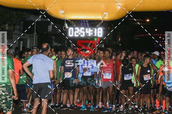 Buy your photos of the event70 CORRIDA DE BRODOWSKI on Fotop