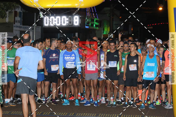 Buy your photos of the event70 CORRIDA DE BRODOWSKI on Fotop