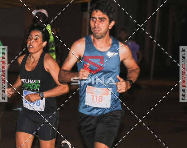 Buy your photos of the event70 CORRIDA DE BRODOWSKI on Fotop