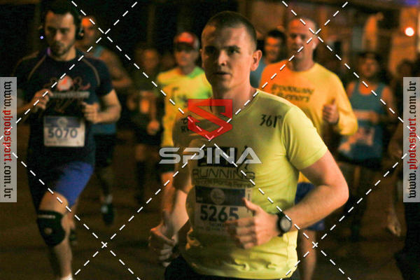 Buy your photos of the event70 CORRIDA DE BRODOWSKI on Fotop