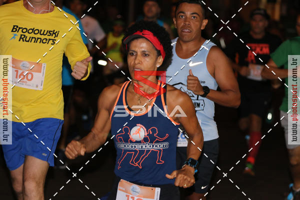 Buy your photos of the event70 CORRIDA DE BRODOWSKI on Fotop