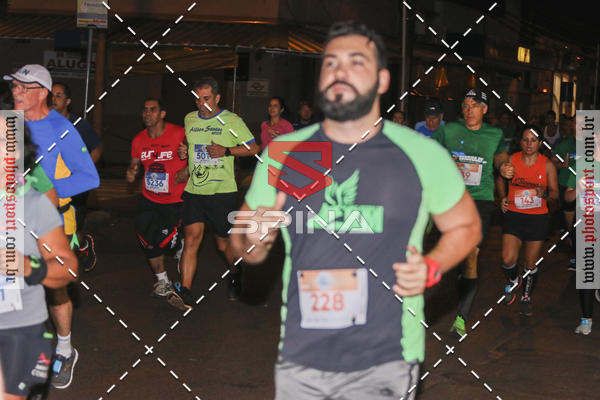 Buy your photos of the event70 CORRIDA DE BRODOWSKI on Fotop