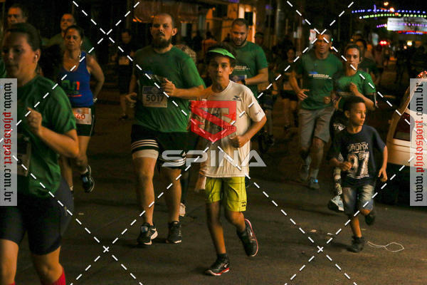 Buy your photos of the event70 CORRIDA DE BRODOWSKI on Fotop