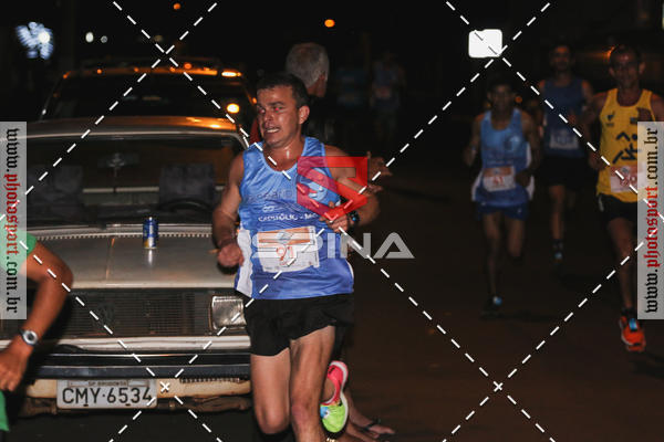 Buy your photos of the event70 CORRIDA DE BRODOWSKI on Fotop