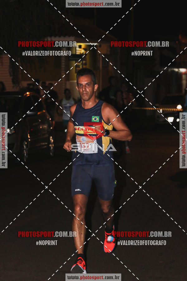 Buy your photos of the event70 CORRIDA DE BRODOWSKI on Fotop