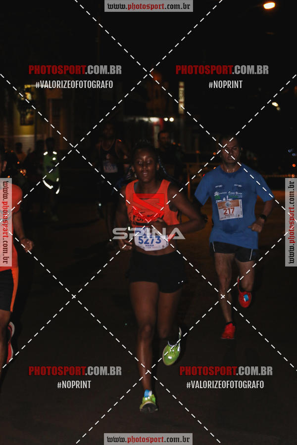 Buy your photos of the event70 CORRIDA DE BRODOWSKI on Fotop