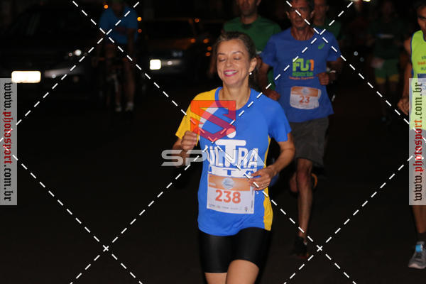 Buy your photos of the event70 CORRIDA DE BRODOWSKI on Fotop