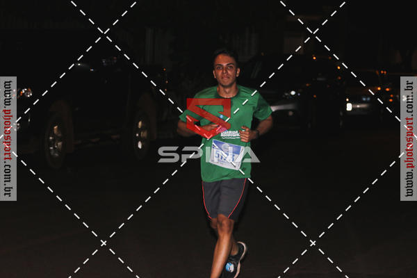 Buy your photos of the event70 CORRIDA DE BRODOWSKI on Fotop