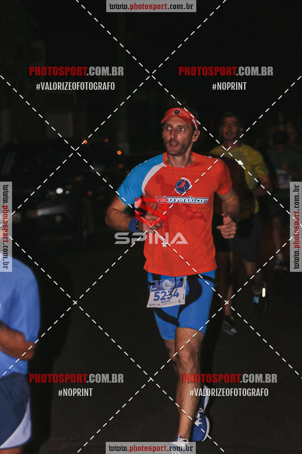 Buy your photos of the event70 CORRIDA DE BRODOWSKI on Fotop