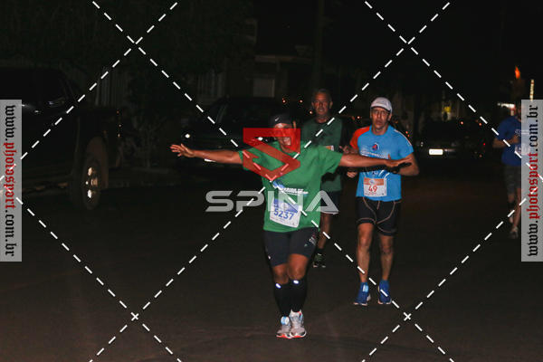 Buy your photos of the event70 CORRIDA DE BRODOWSKI on Fotop