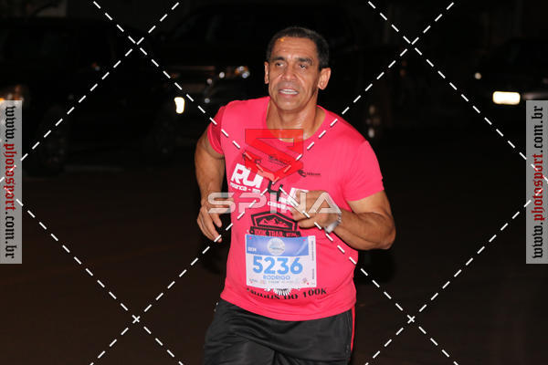 Buy your photos of the event70 CORRIDA DE BRODOWSKI on Fotop