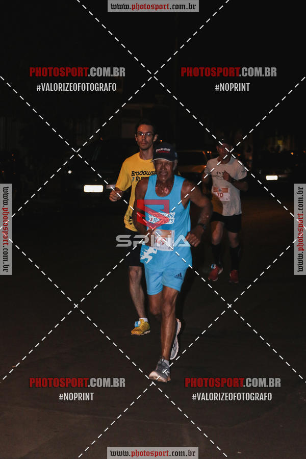 Buy your photos of the event70 CORRIDA DE BRODOWSKI on Fotop