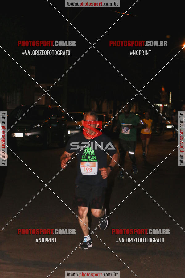 Buy your photos of the event70 CORRIDA DE BRODOWSKI on Fotop