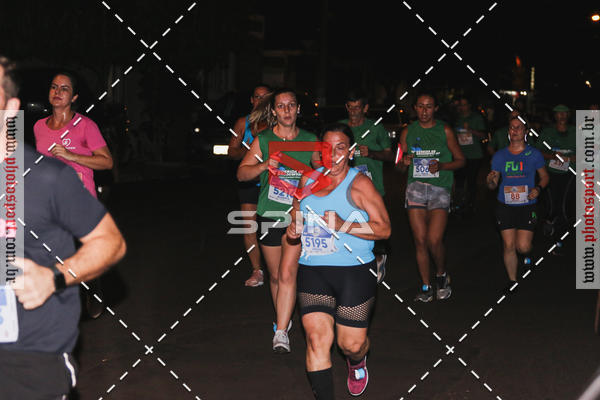 Buy your photos of the event70 CORRIDA DE BRODOWSKI on Fotop