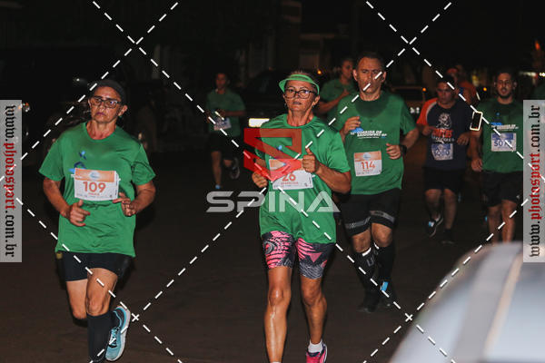 Buy your photos of the event70 CORRIDA DE BRODOWSKI on Fotop