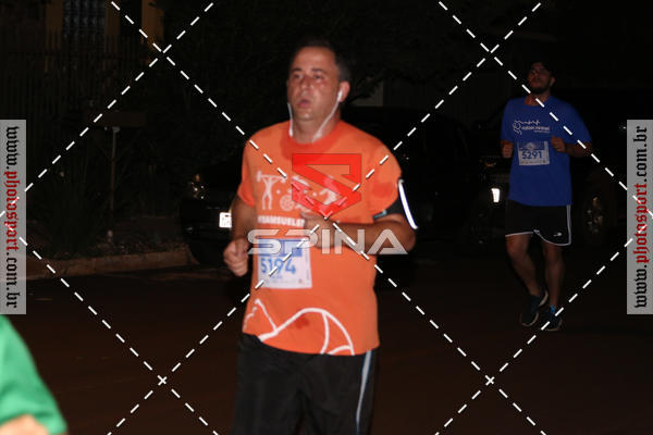 Buy your photos of the event70 CORRIDA DE BRODOWSKI on Fotop