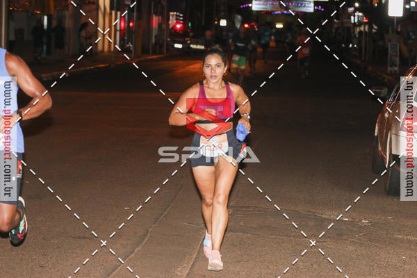 Buy your photos of the event70 CORRIDA DE BRODOWSKI on Fotop