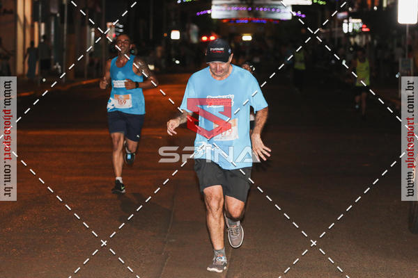 Buy your photos of the event70 CORRIDA DE BRODOWSKI on Fotop