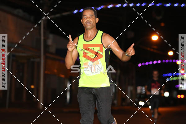 Buy your photos of the event70 CORRIDA DE BRODOWSKI on Fotop