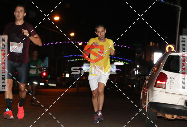 Buy your photos of the event70 CORRIDA DE BRODOWSKI on Fotop