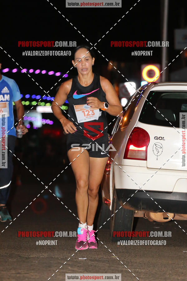 Buy your photos of the event70 CORRIDA DE BRODOWSKI on Fotop