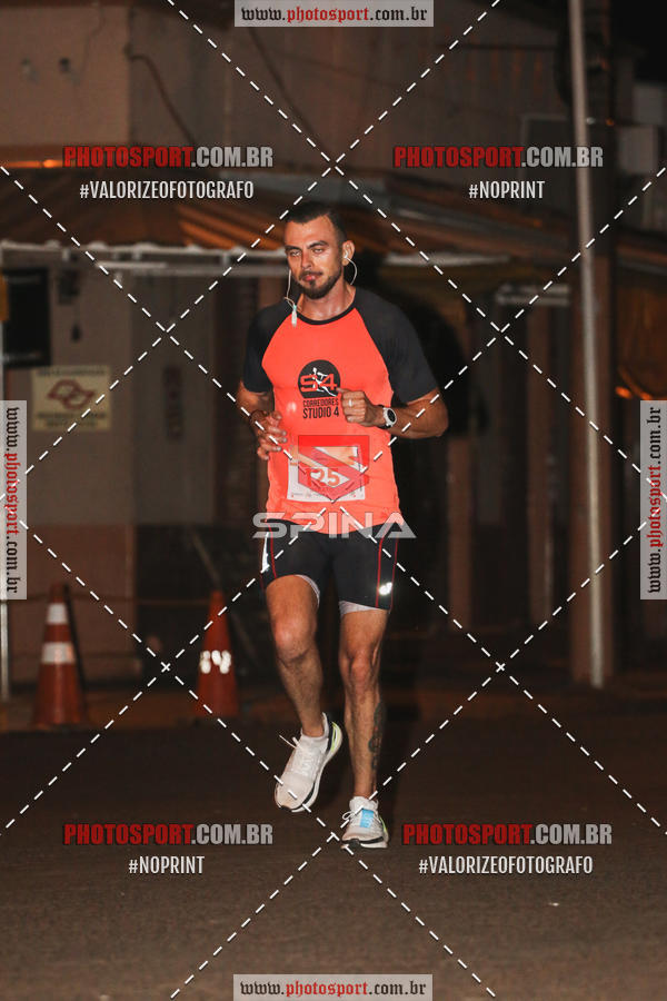 Buy your photos of the event70 CORRIDA DE BRODOWSKI on Fotop