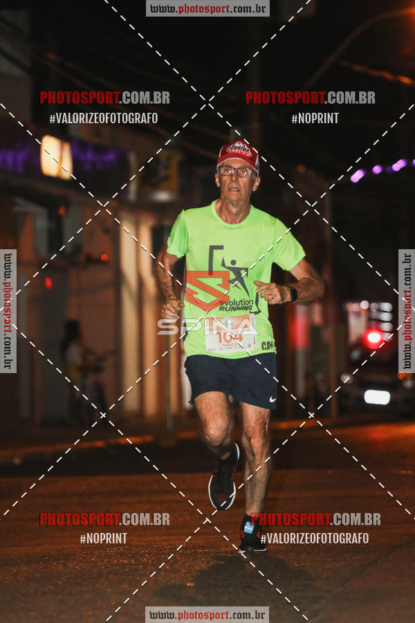 Buy your photos of the event70 CORRIDA DE BRODOWSKI on Fotop