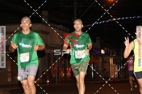 Buy your photos of the event70 CORRIDA DE BRODOWSKI on Fotop