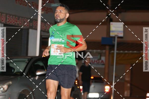 Buy your photos of the event70 CORRIDA DE BRODOWSKI on Fotop