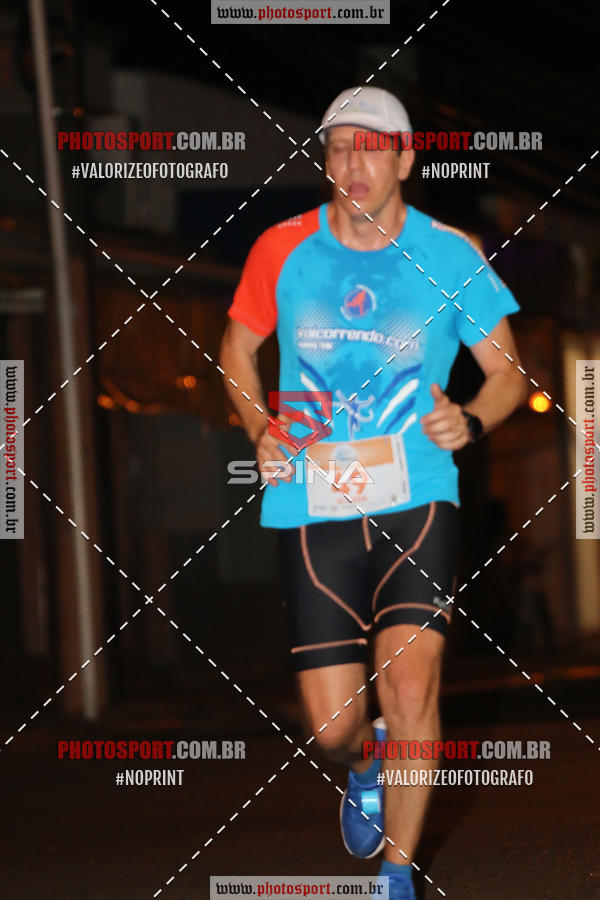 Buy your photos of the event70 CORRIDA DE BRODOWSKI on Fotop