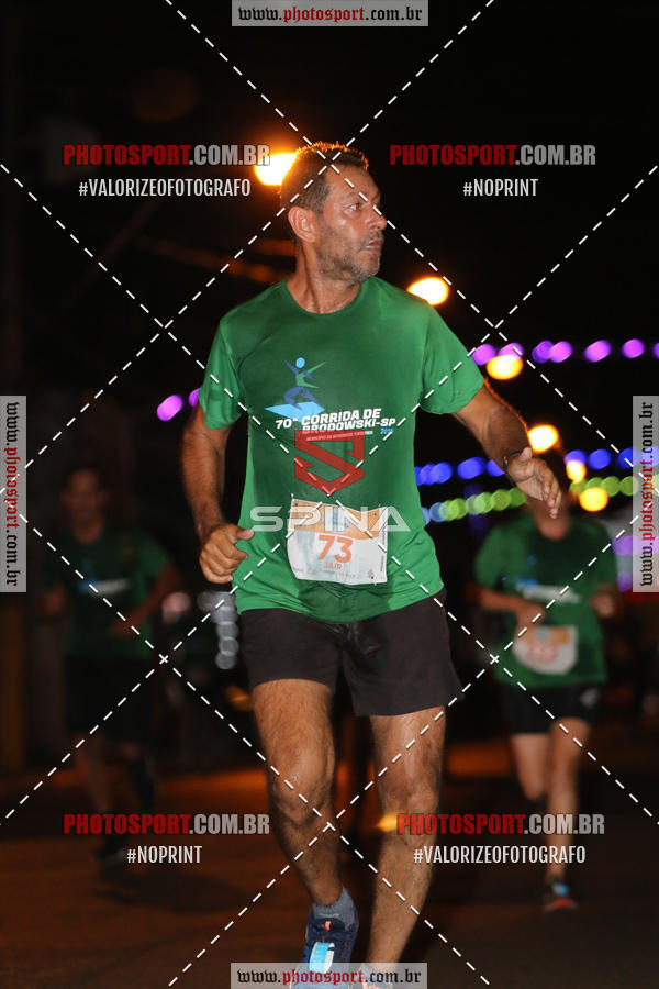 Buy your photos of the event70 CORRIDA DE BRODOWSKI on Fotop