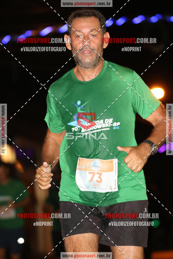 Buy your photos of the event70 CORRIDA DE BRODOWSKI on Fotop