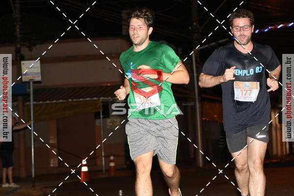 Buy your photos of the event70 CORRIDA DE BRODOWSKI on Fotop