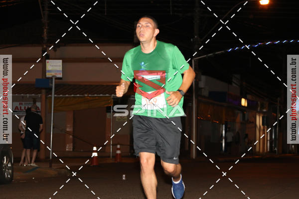 Buy your photos of the event70 CORRIDA DE BRODOWSKI on Fotop