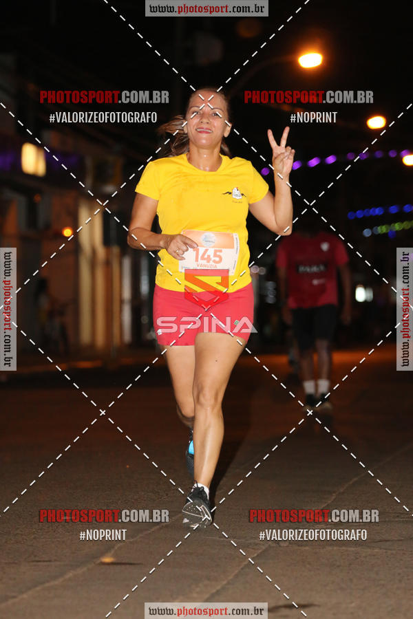 Buy your photos of the event70 CORRIDA DE BRODOWSKI on Fotop