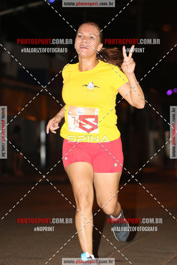 Buy your photos of the event70 CORRIDA DE BRODOWSKI on Fotop