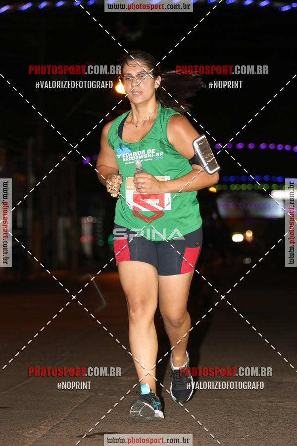 Buy your photos of the event70 CORRIDA DE BRODOWSKI on Fotop