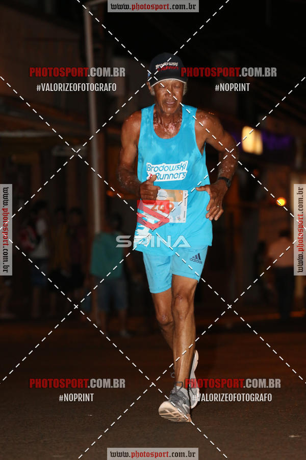 Buy your photos of the event70 CORRIDA DE BRODOWSKI on Fotop