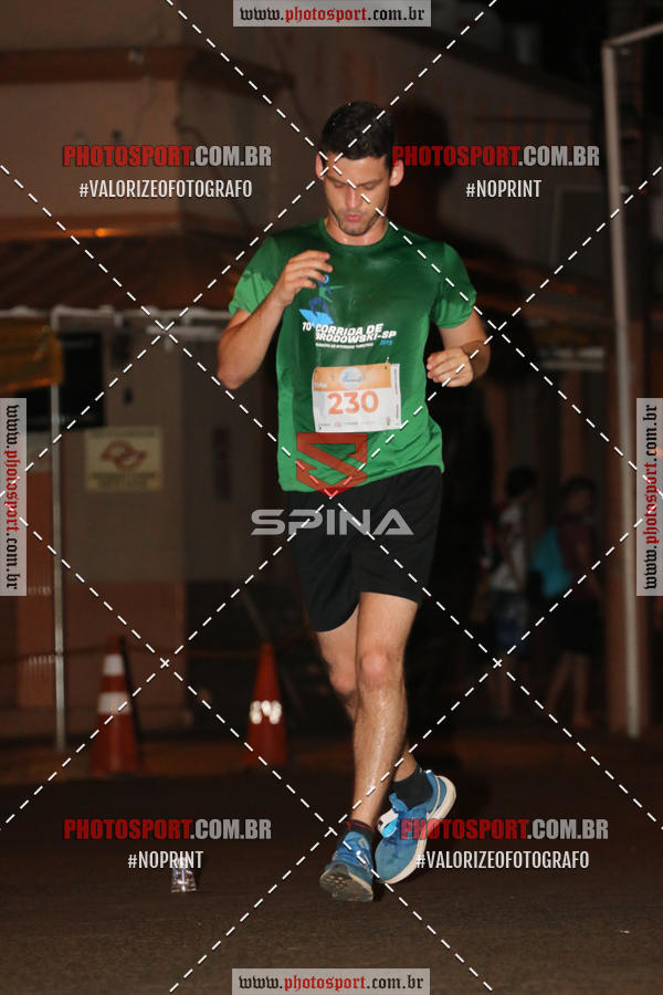 Buy your photos of the event70 CORRIDA DE BRODOWSKI on Fotop