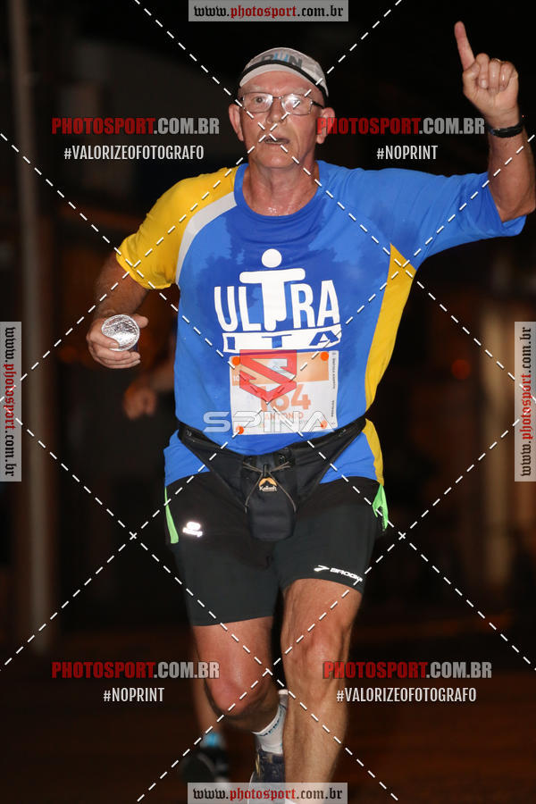 Buy your photos of the event70 CORRIDA DE BRODOWSKI on Fotop