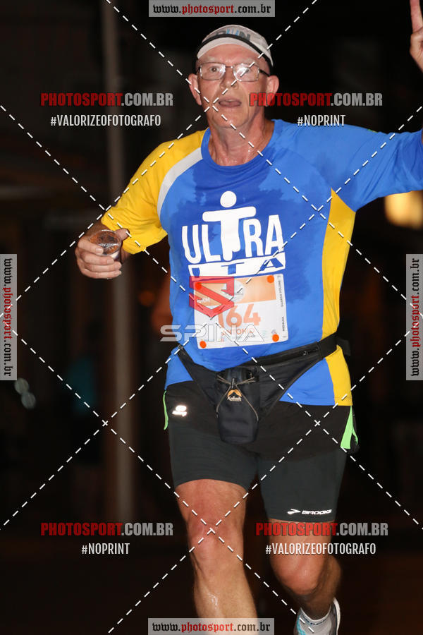 Buy your photos of the event70 CORRIDA DE BRODOWSKI on Fotop