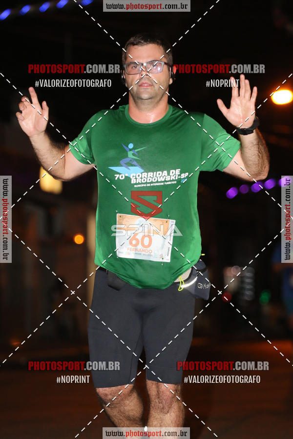 Buy your photos of the event70 CORRIDA DE BRODOWSKI on Fotop