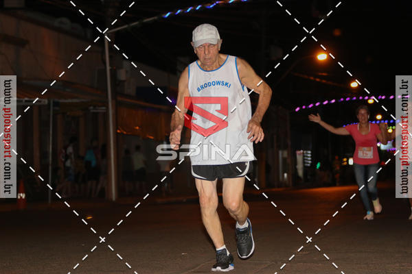 Buy your photos of the event70 CORRIDA DE BRODOWSKI on Fotop