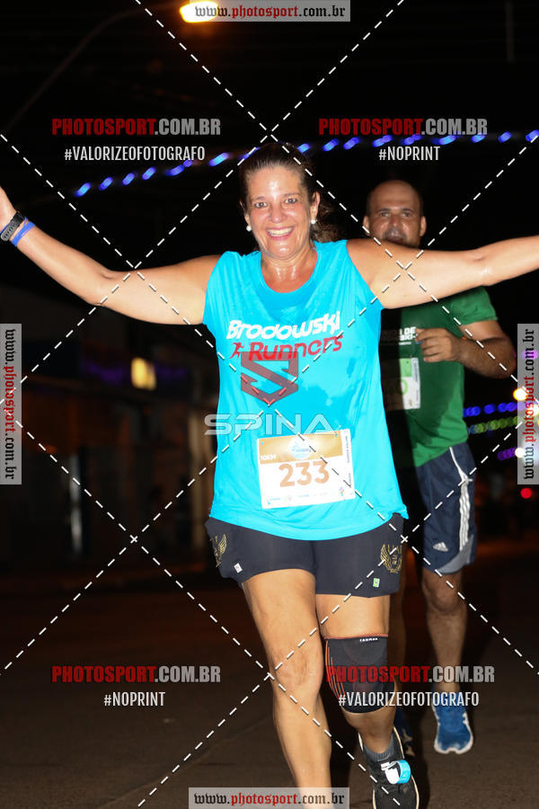 Buy your photos of the event70 CORRIDA DE BRODOWSKI on Fotop