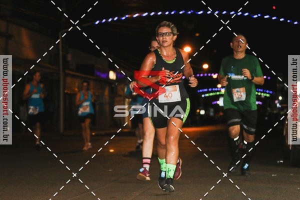 Buy your photos of the event70 CORRIDA DE BRODOWSKI on Fotop