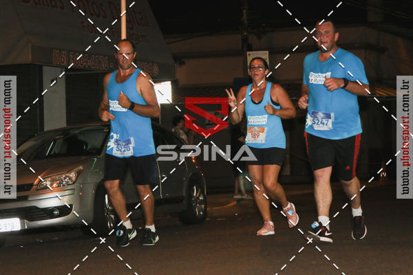 Buy your photos of the event70 CORRIDA DE BRODOWSKI on Fotop