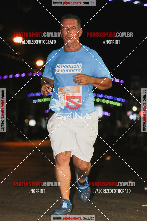 Buy your photos of the event70 CORRIDA DE BRODOWSKI on Fotop