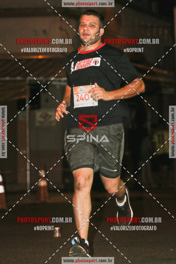 Buy your photos of the event70 CORRIDA DE BRODOWSKI on Fotop