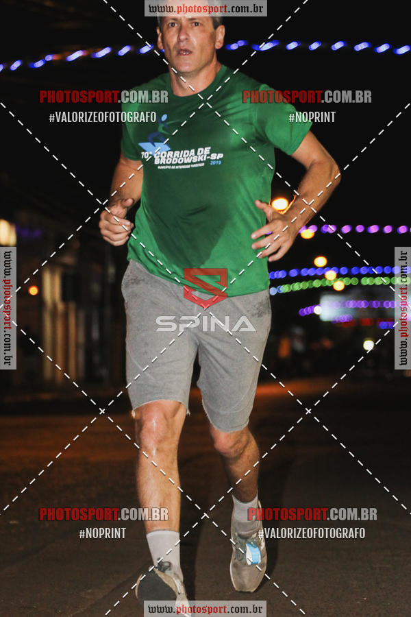 Buy your photos of the event70 CORRIDA DE BRODOWSKI on Fotop