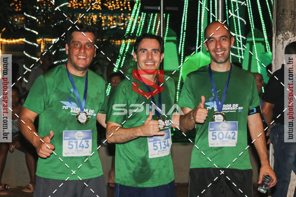 Buy your photos of the event70 CORRIDA DE BRODOWSKI on Fotop